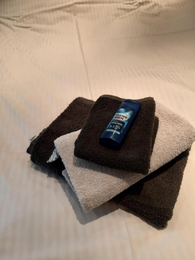 דיסלדורף Standardzimmer Nahe Messe Und Airport מראה חיצוני תמונה